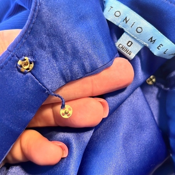 NWT,Antonio Melani, Gorgeous Softly-Layered Dress, (MSRP $170), Size 0 - Picture 8 of 14